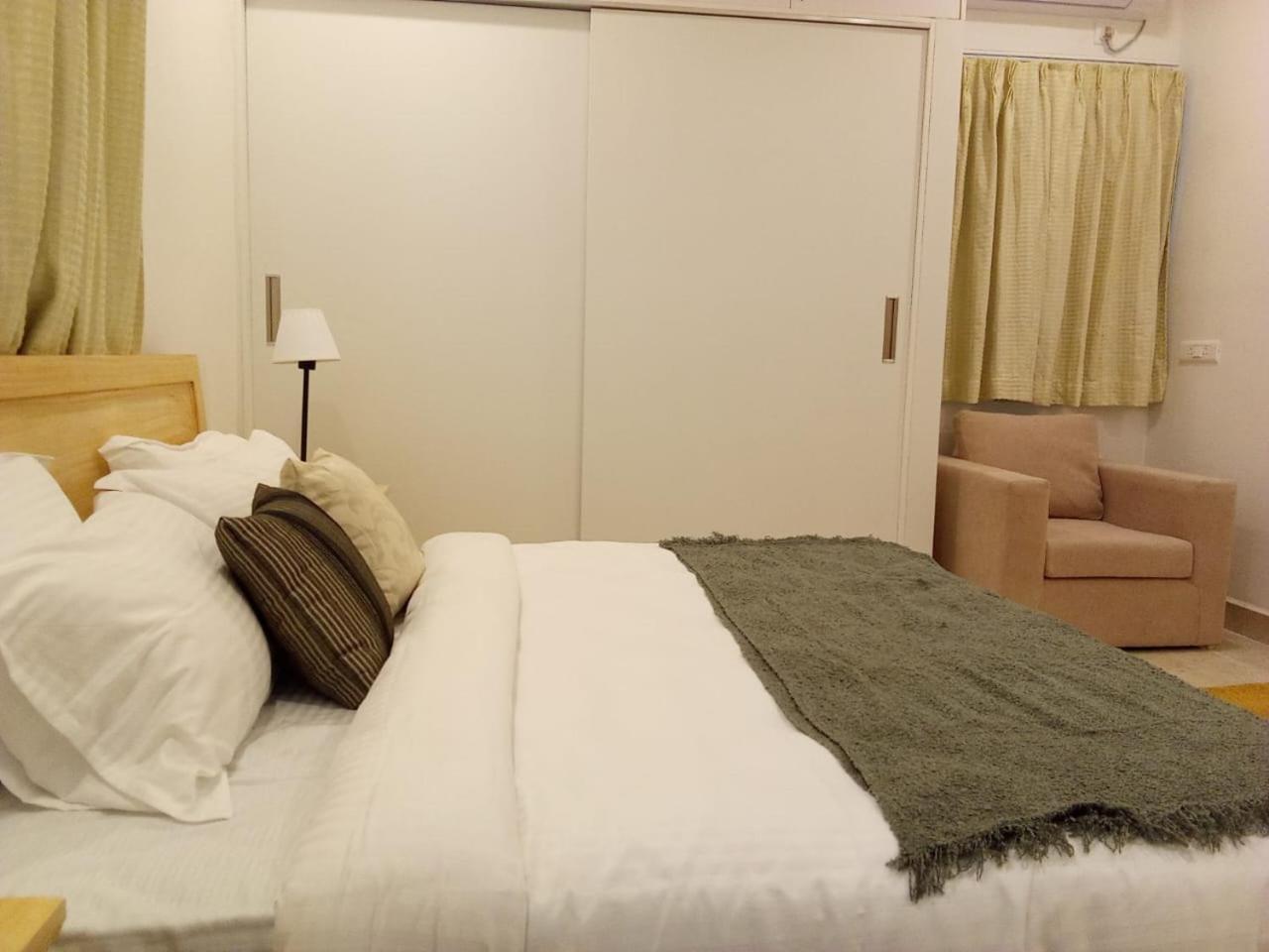 Enkay Service Apartments Kondapur  Kültér fotó