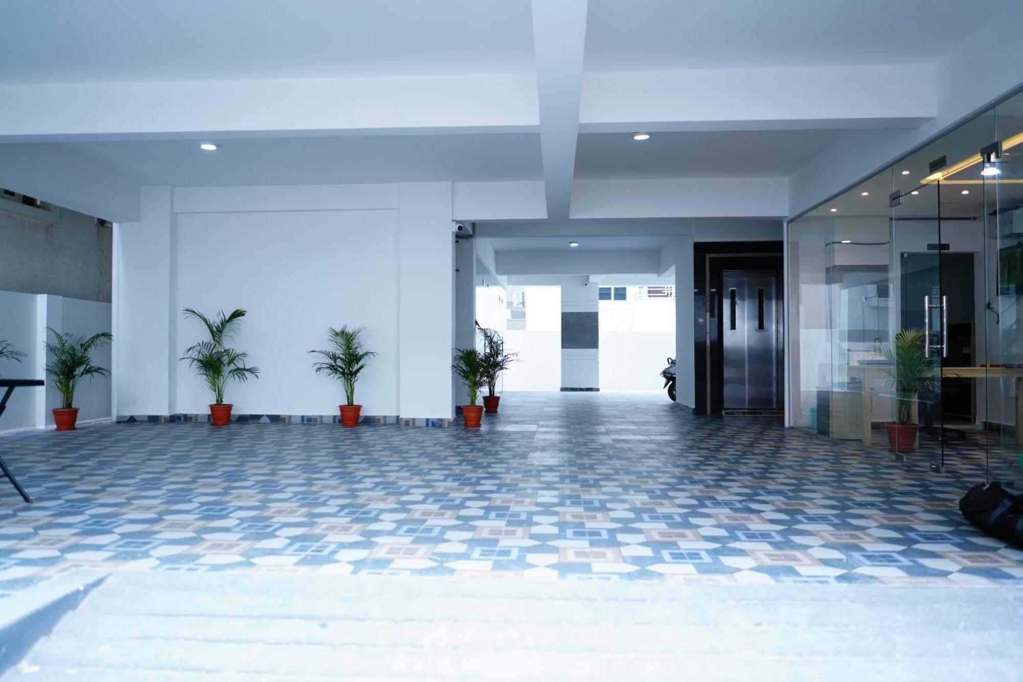 Enkay Service Apartments Kondapur  Kültér fotó